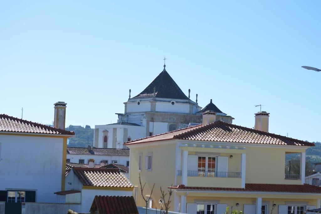 Casa Da Varzea - O Castelo A Janela!!! Óbidos Zewnętrze zdjęcie
