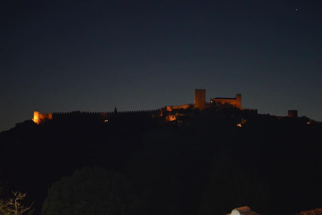 Casa Da Varzea - O Castelo A Janela!!! Óbidos Zewnętrze zdjęcie